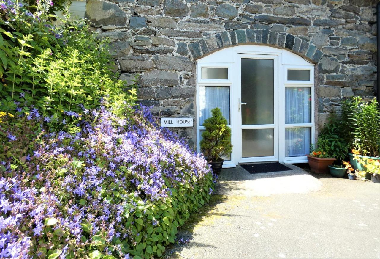 Abergwynant Farm Glamping & Apartments Dolgellau Exterior foto